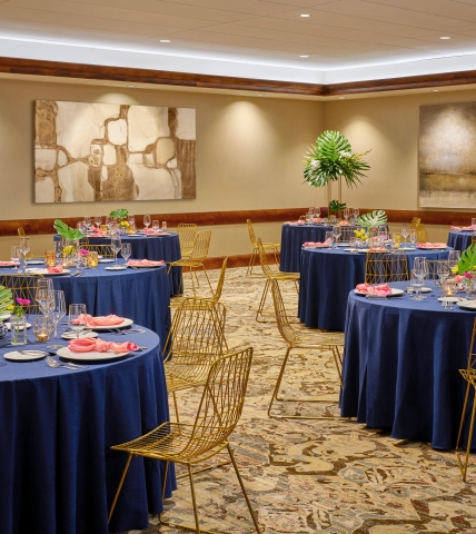 Meeting room at Garden of the Gods decorated for an event